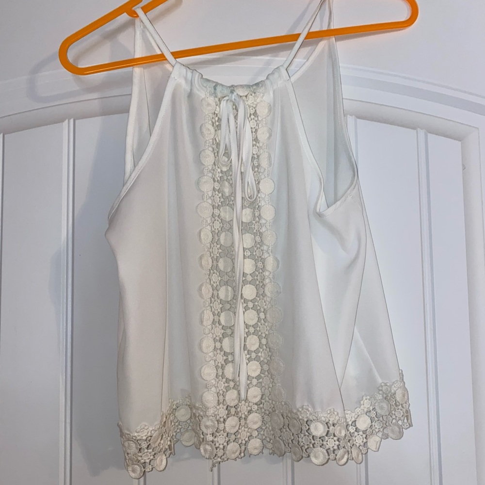 White crochet detail tank size small